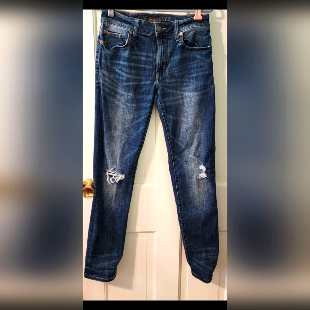 American Eagle Distressed Jeans